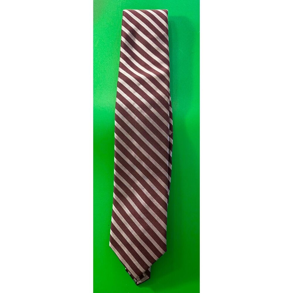 Kenneth Cole AWEARNESS Burgundy Stripe Necktie NWT Men's Wearhouse Tie